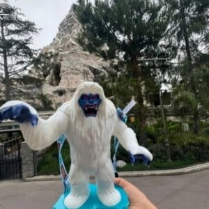 Disney Matterhorn bobsled ride sipper new